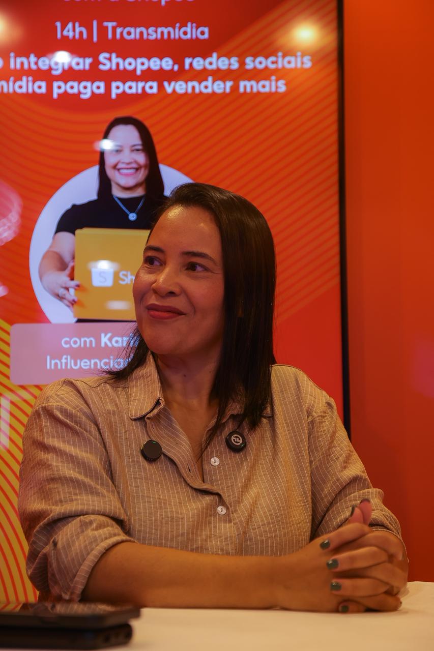 Karina Leite em evento oficial Shopee